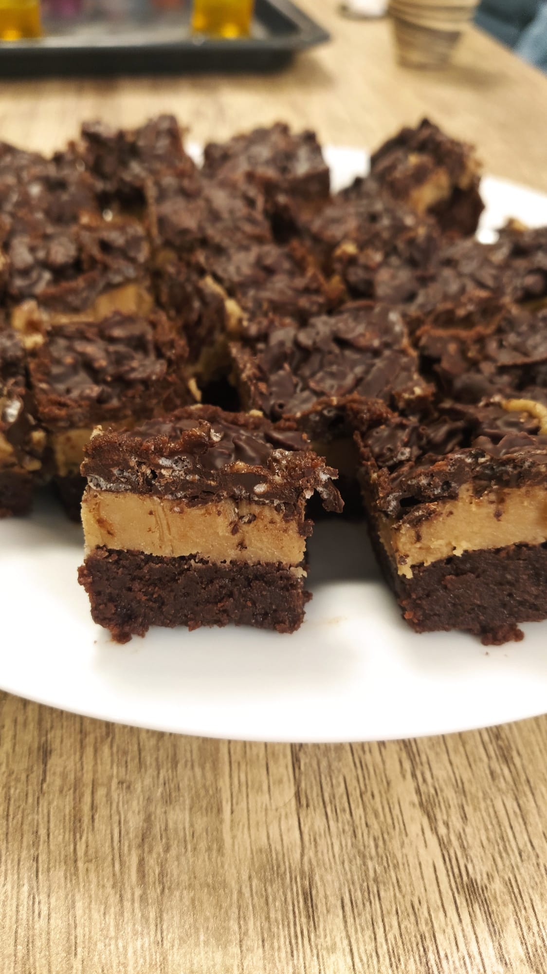 Chocolate halve brownies with sprinkles