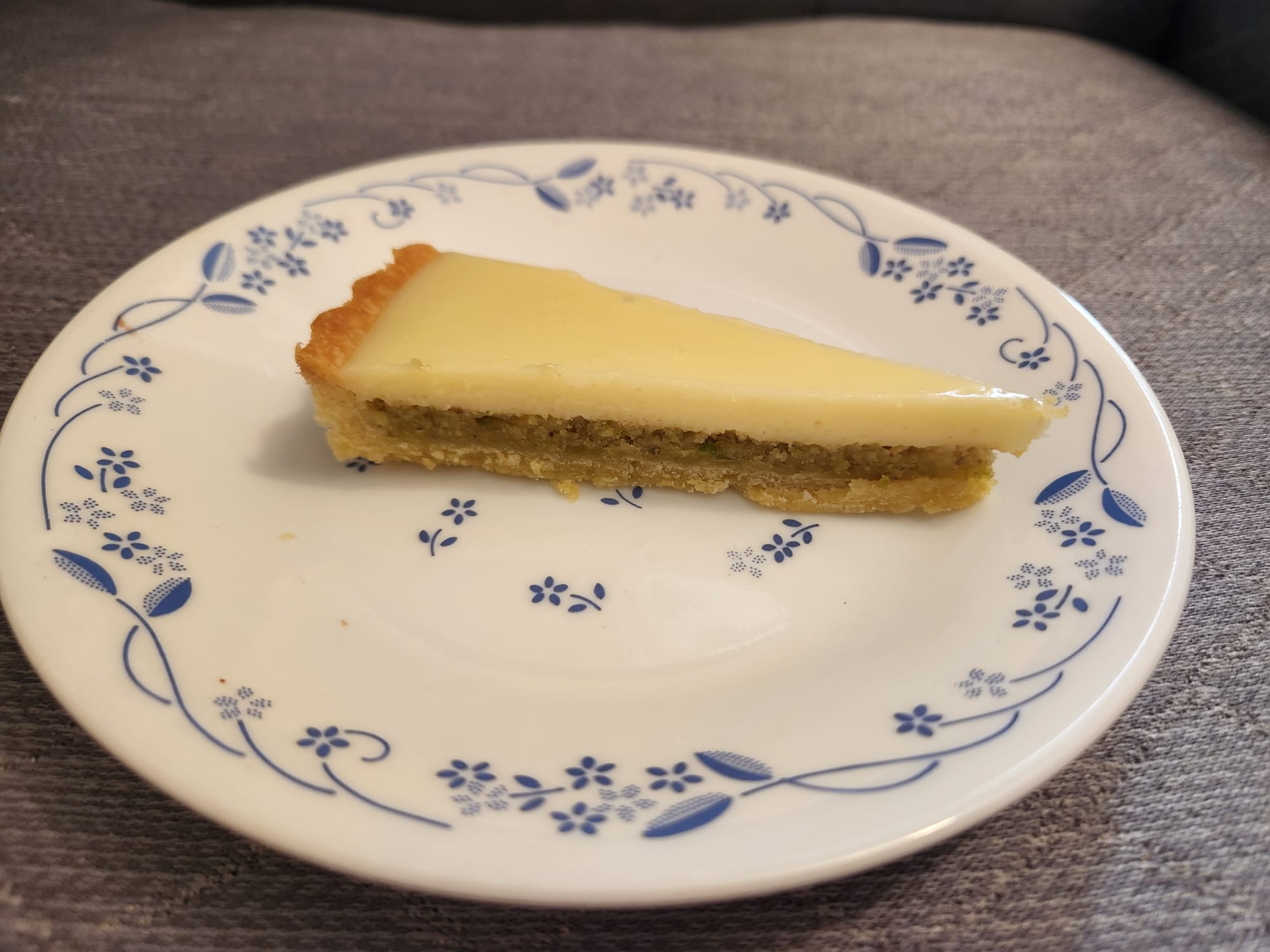 Tart pistachio lemon bazel by Ogionet